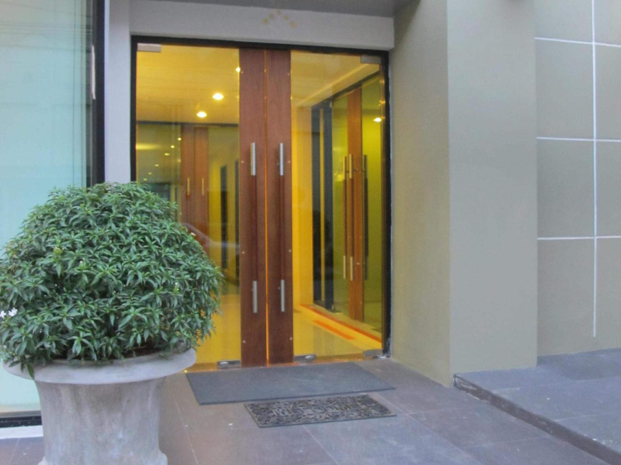 โรงแรมอินจัน Inn-Chan Chanthaburi Exterior photo